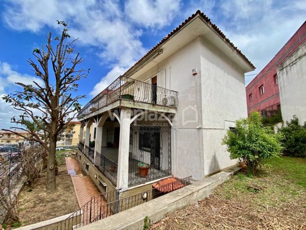 casa indipendente in vendita a Massa di Somma