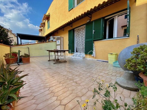 casa indipendente in vendita a Massa di Somma