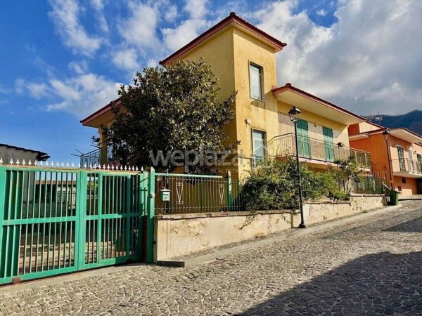 appartamento in vendita a Massa di Somma