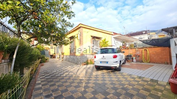 appartamento in vendita a Massa di Somma