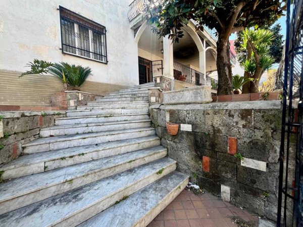 casa indipendente in vendita a Massa di Somma