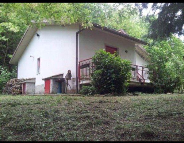 casa indipendente in vendita ad Aiello del Sabato