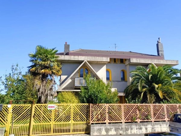 casa indipendente in vendita ad Aiello del Sabato