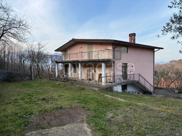 casa indipendente in vendita ad Aiello del Sabato