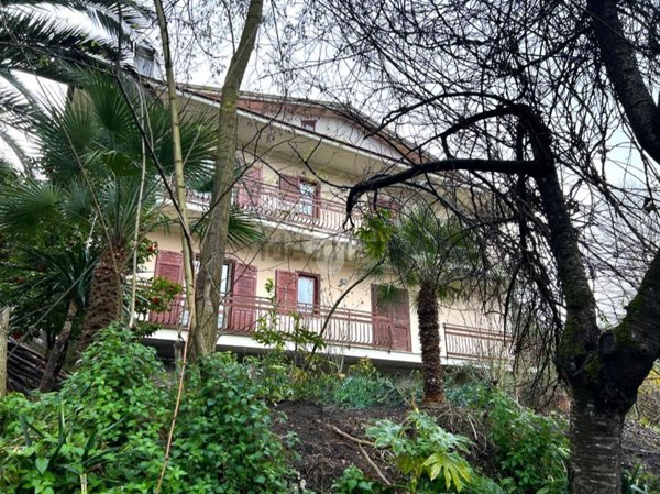 casa indipendente in vendita ad Aiello del Sabato