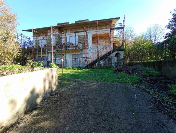 casa indipendente in vendita ad Aiello del Sabato