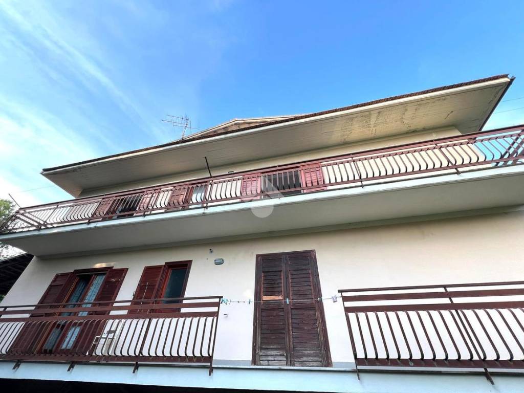 casa indipendente in vendita ad Aiello del Sabato