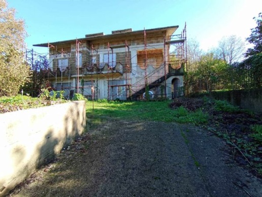 casa indipendente in vendita ad Aiello del Sabato