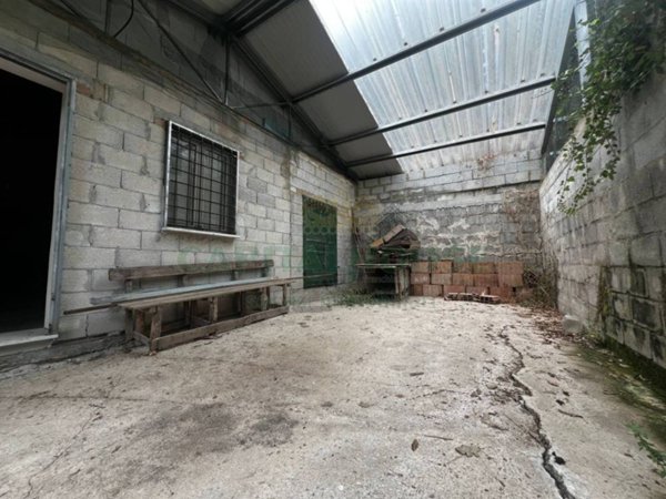casa indipendente in vendita ad Aiello del Sabato
