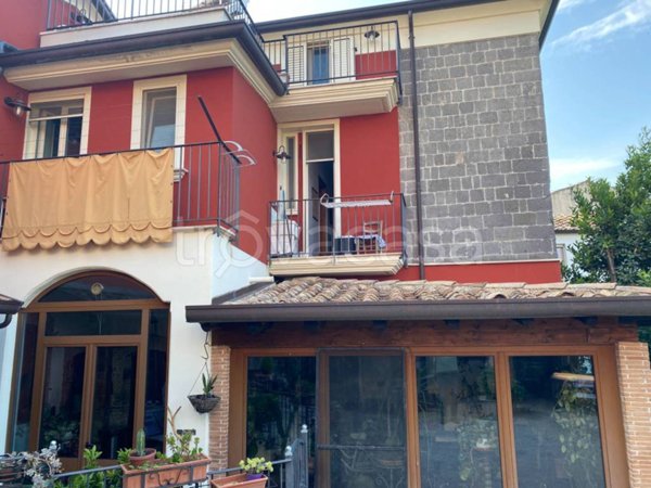 casa indipendente in vendita ad Aiello del Sabato