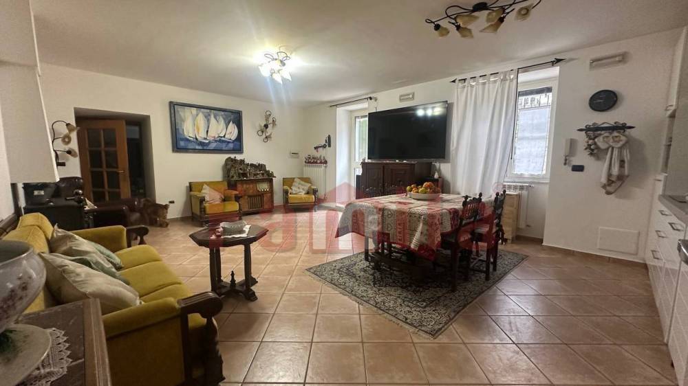 casa indipendente in vendita ad Aiello del Sabato