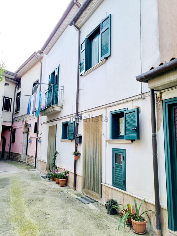 quadrivano in vendita ad Aiello del Sabato