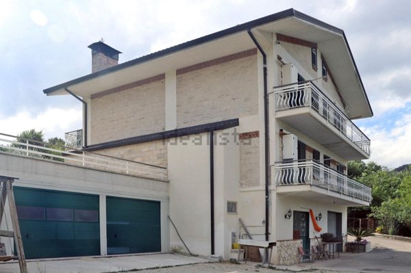 casa indipendente in vendita ad Aiello del Sabato