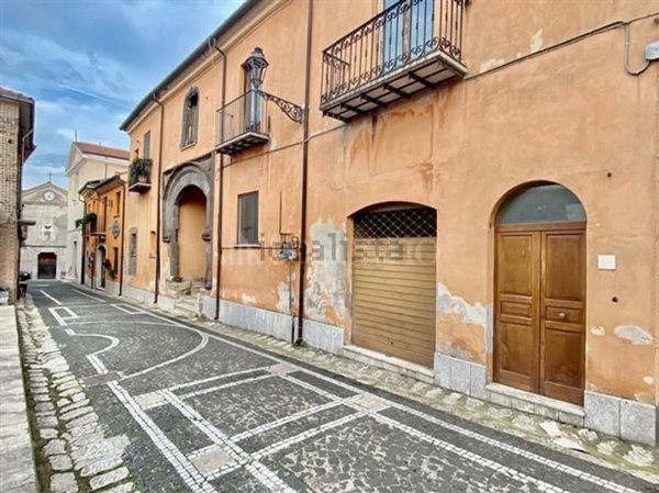 casa indipendente in vendita ad Aiello del Sabato