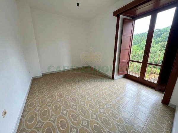 casa indipendente in vendita ad Aiello del Sabato