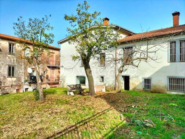 casa indipendente in vendita ad Aiello del Sabato