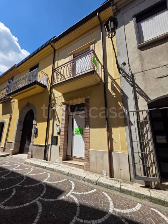 casa indipendente in vendita ad Aiello del Sabato