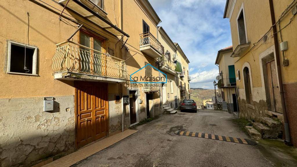 appartamento in vendita ad Altavilla Irpina