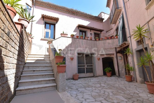 casa semindipendente in vendita ad Altavilla Irpina