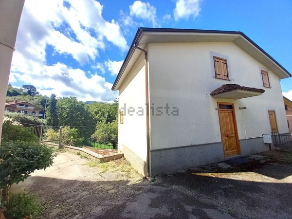 casa indipendente in vendita ad Altavilla Irpina