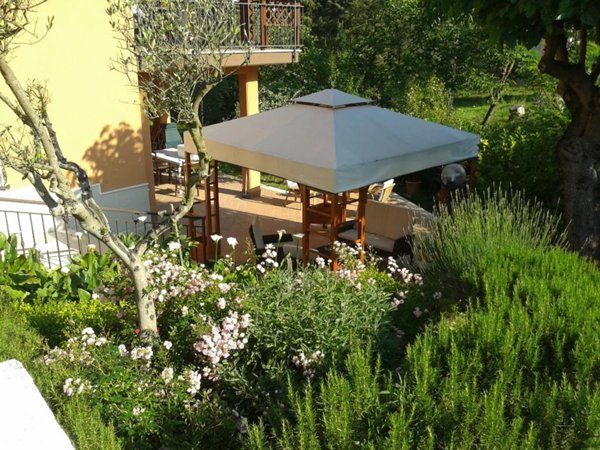 casa indipendente in vendita ad Altavilla Irpina