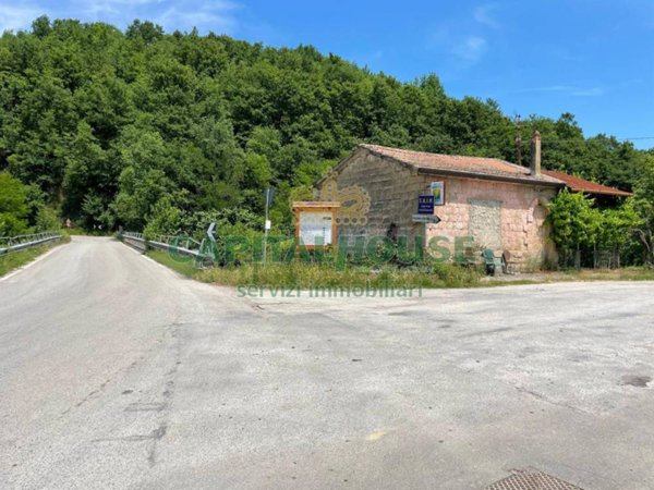 casa indipendente in vendita ad Altavilla Irpina
