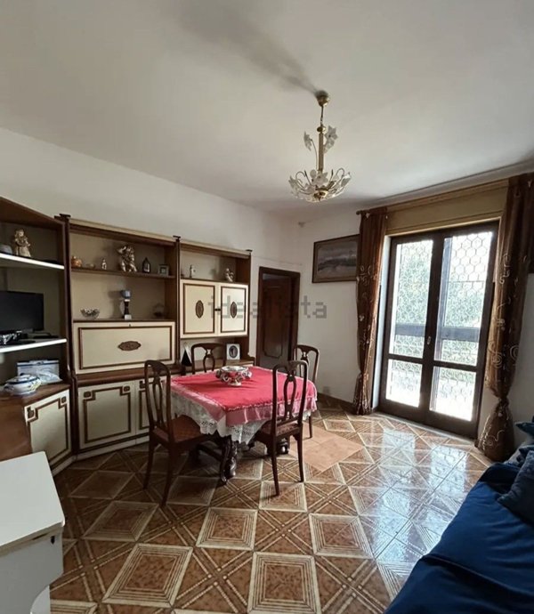 casa indipendente in vendita ad Altavilla Irpina