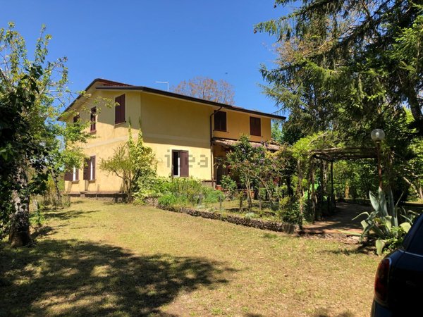 casa indipendente in vendita ad Altavilla Irpina