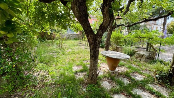 casa indipendente in vendita ad Andretta