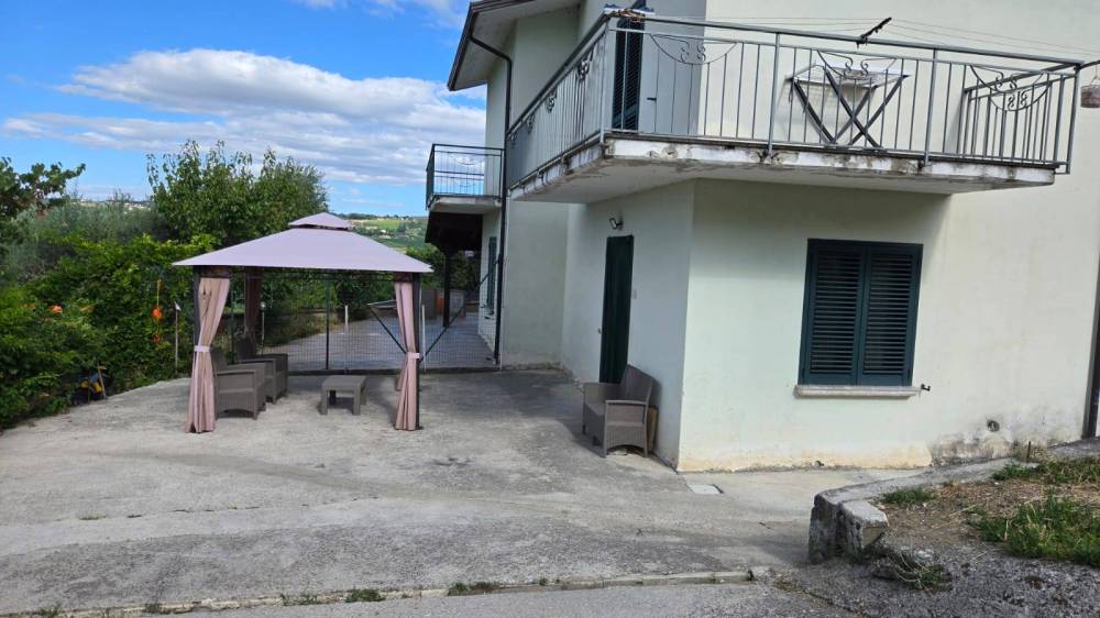 casa indipendente in vendita ad Andretta