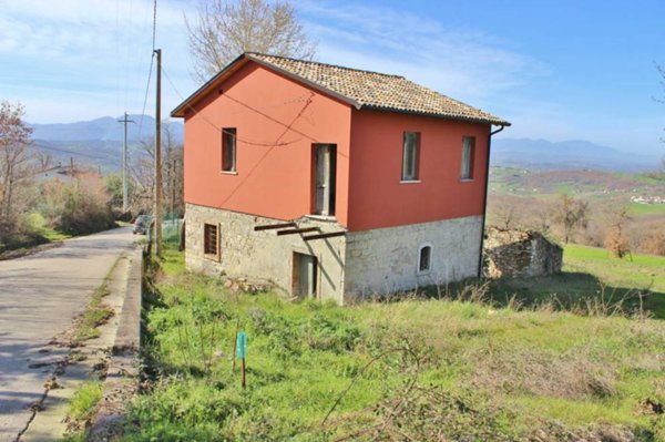 casa indipendente in vendita ad Andretta