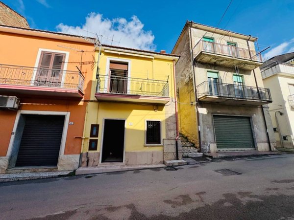 casa indipendente in vendita ad Andretta
