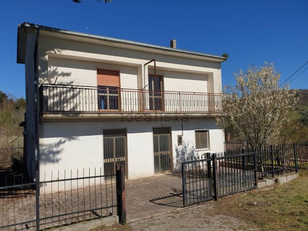 pentavano in vendita ad Andretta