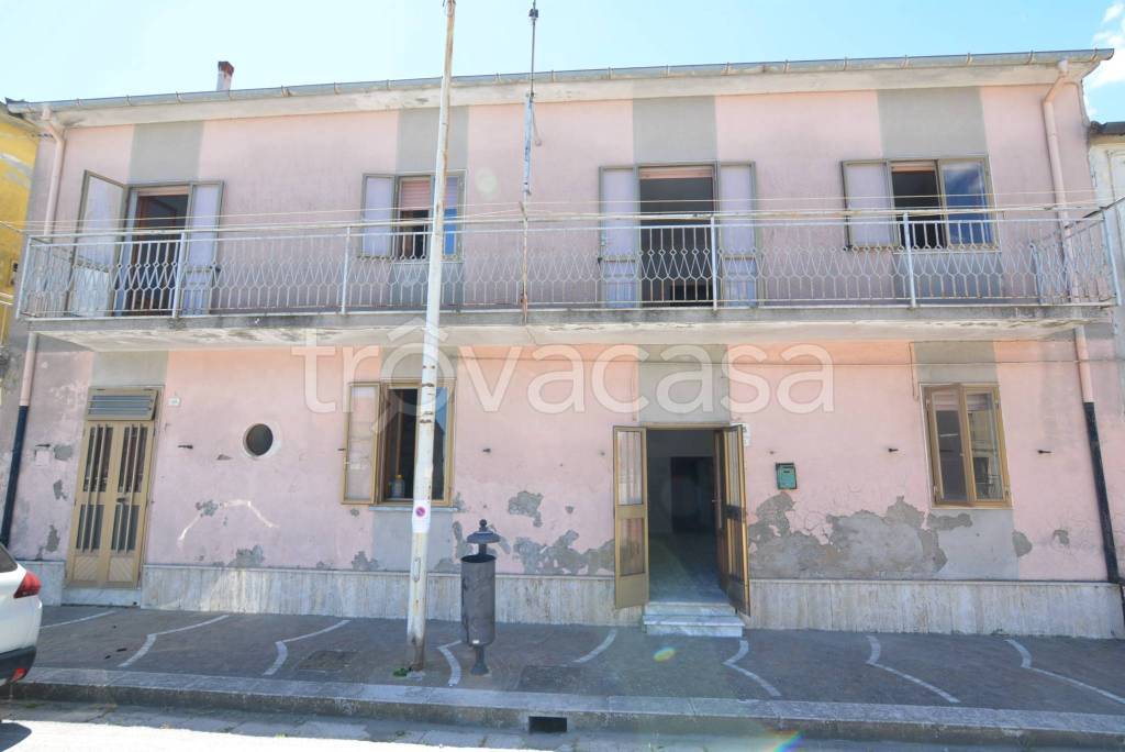 casa indipendente in vendita ad Aquilonia