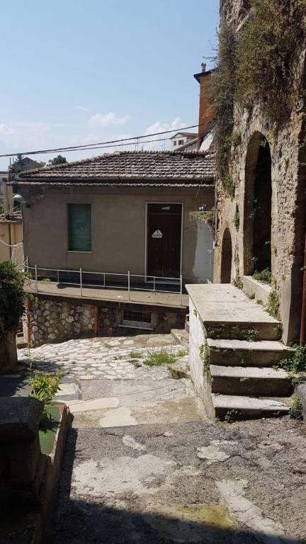 casa indipendente in vendita ad Ariano Irpino