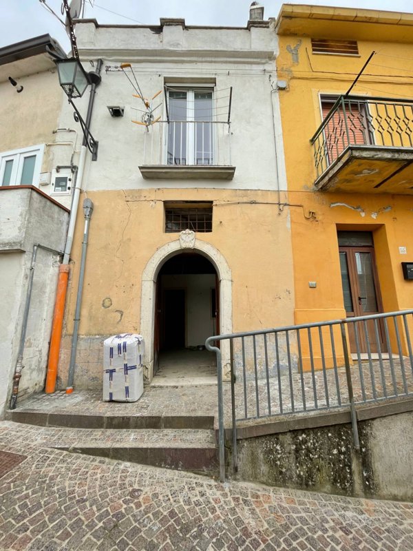 casa semindipendente in vendita ad Ariano Irpino