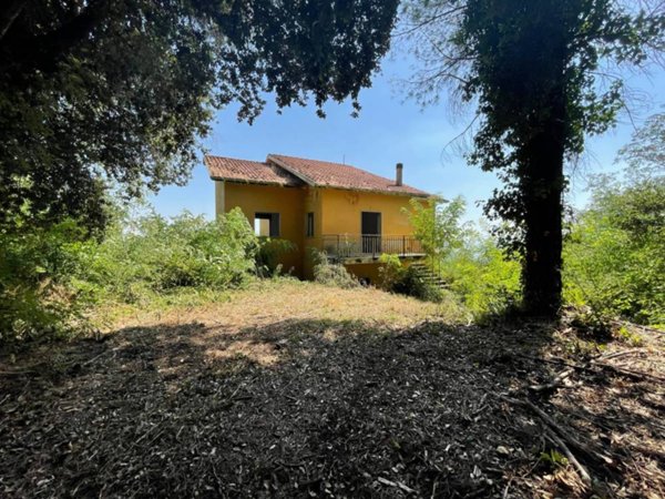 casa indipendente in vendita ad Ariano Irpino