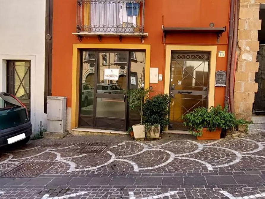 locale commerciale in vendita ad Ariano Irpino