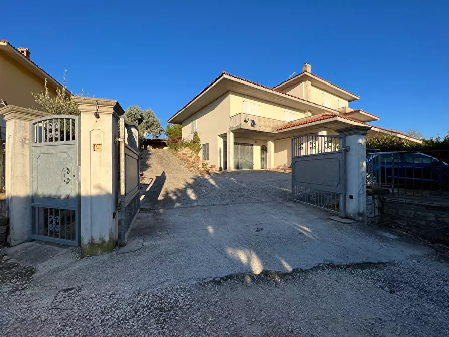 casa indipendente in vendita ad Ariano Irpino
