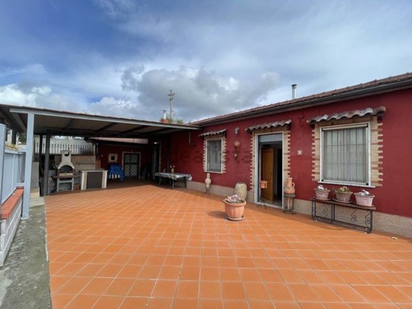 casa indipendente in vendita ad Ariano Irpino