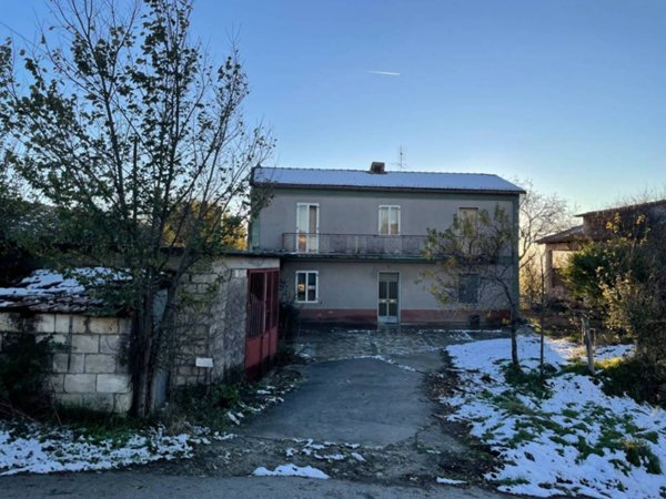 casa indipendente in vendita ad Ariano Irpino
