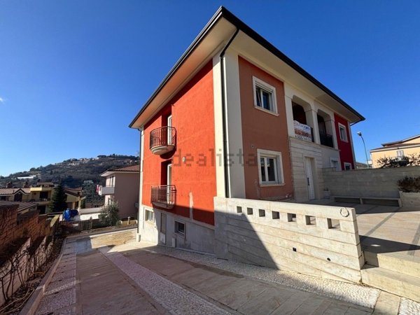 casa indipendente in vendita ad Ariano Irpino