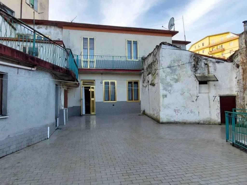 casa indipendente in vendita ad Ariano Irpino