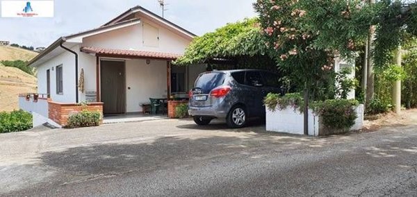 casa indipendente in vendita ad Ariano Irpino