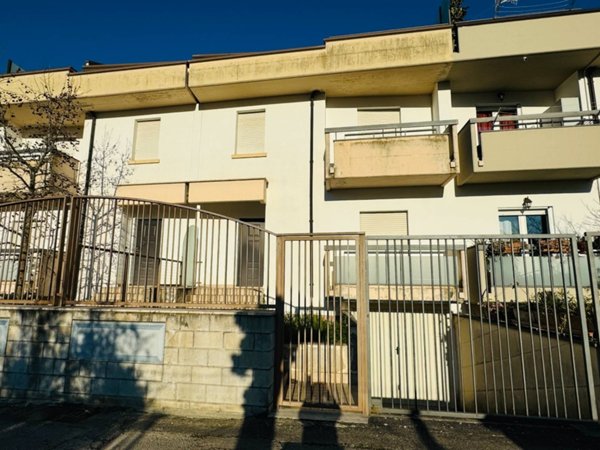 casa indipendente in vendita ad Ariano Irpino