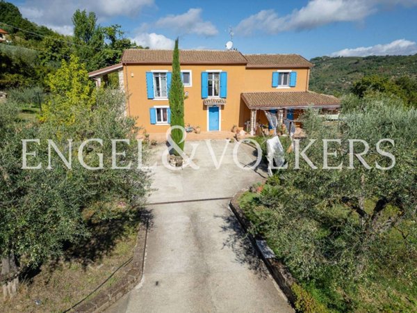 casa indipendente in vendita ad Ariano Irpino
