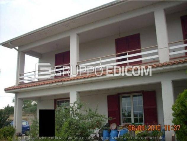 casa semindipendente in vendita ad Ariano Irpino in zona Camporeale