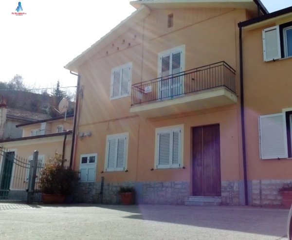 casa semindipendente in vendita ad Ariano Irpino