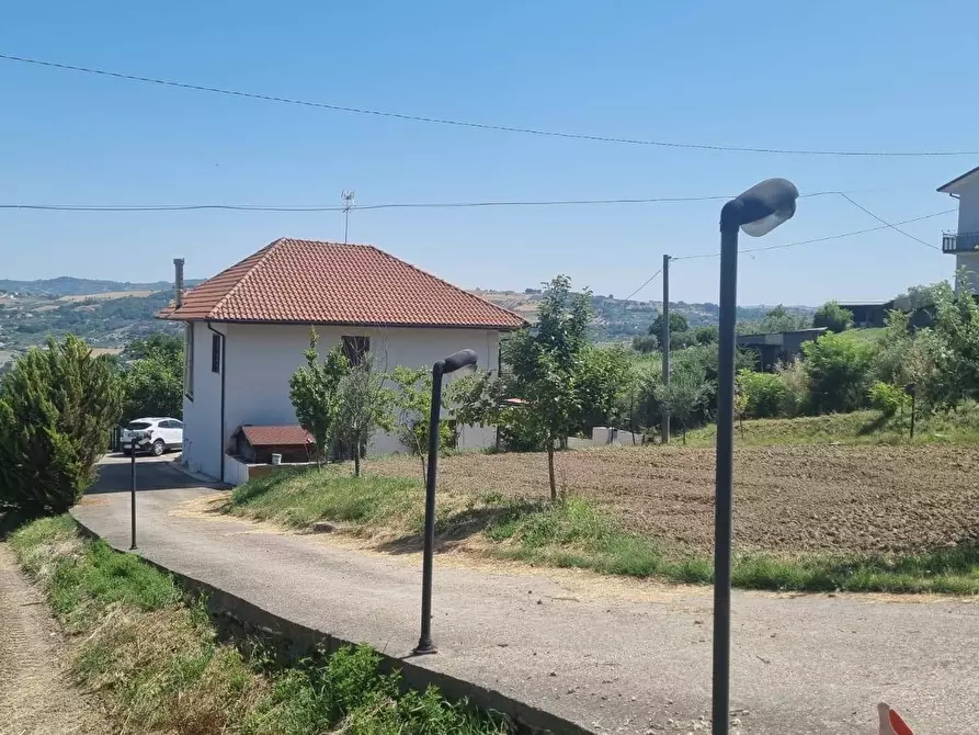 casa indipendente in vendita ad Ariano Irpino in zona Difesa Grande