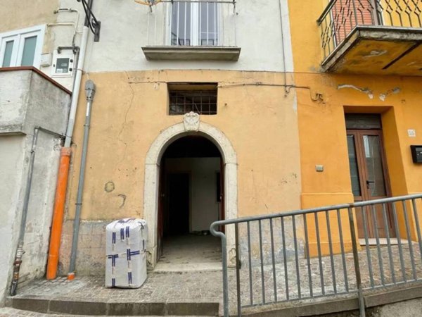 casa indipendente in vendita ad Ariano Irpino
